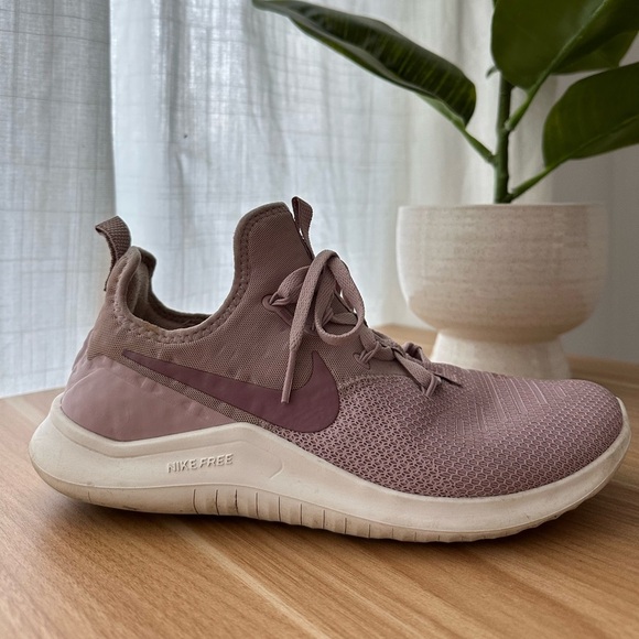 Nike Free TR 8 lilac purple sneakers - size 40 / US 9 - Picture 2 of 4
